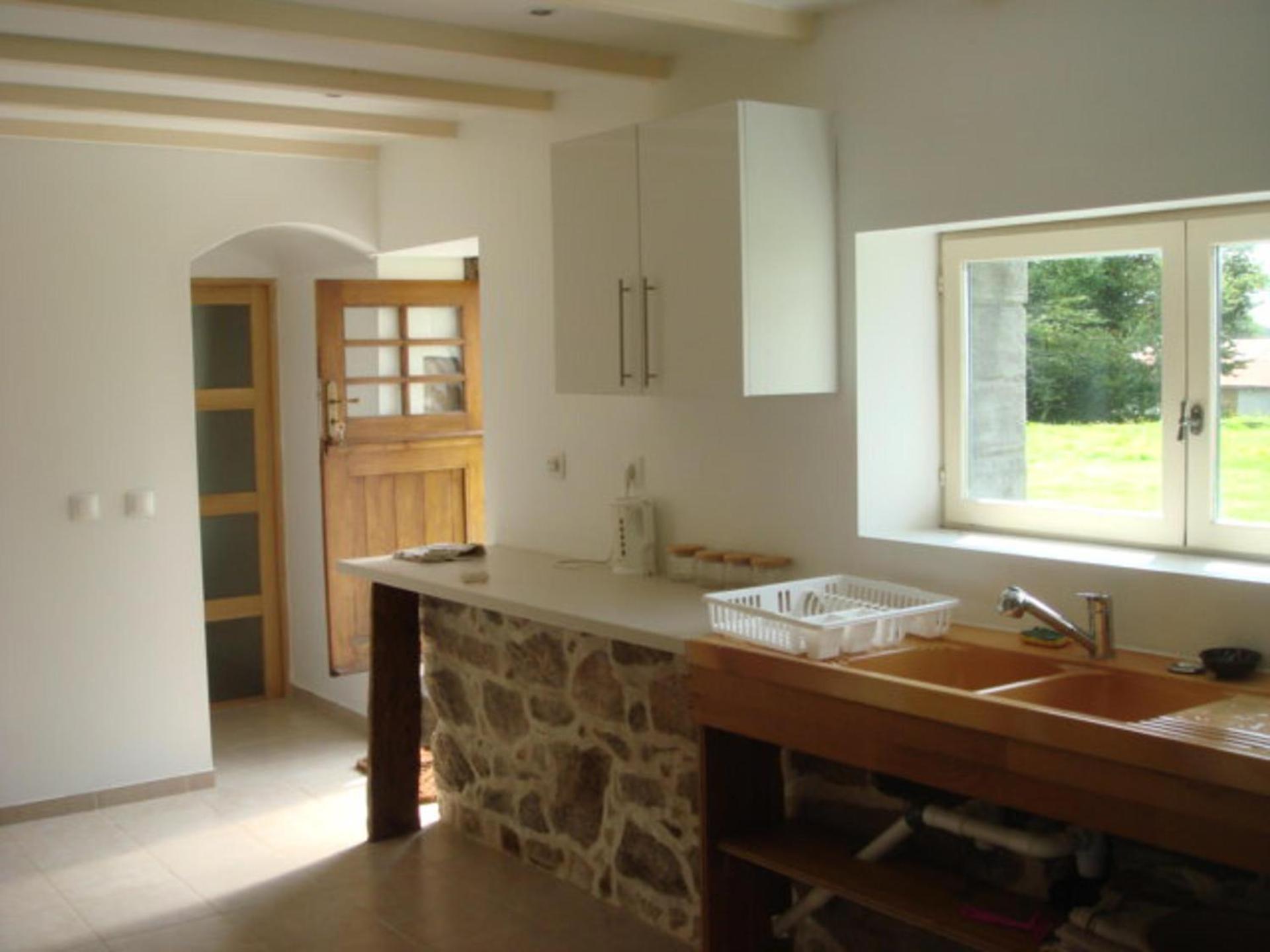 Captivating 2-Bed House With Log Burner In Kérien Eksteriør bilde
